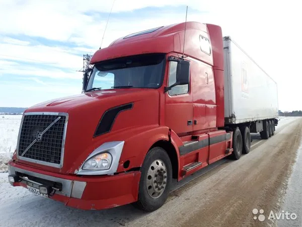 Седельный тягач Volvo VNL 670