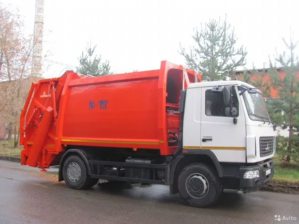Мусоровоз Коммаш Мценск КО-427-73 на шасси МАЗ 5340С2-585-013