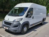 Цельнометаллический фургон Peugeot Boxer
