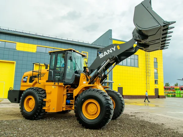 Фронтальный погрузчик SANY SW955K1