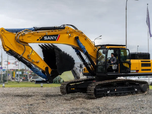 Гусеничный экскаватор SANY SY415H