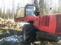 Колесный харвестер Valmet 911.3