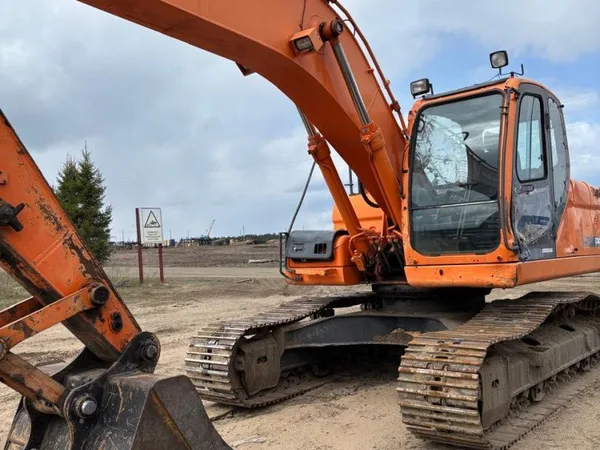 Гусеничный экскаватор DOOSAN DX225LCA