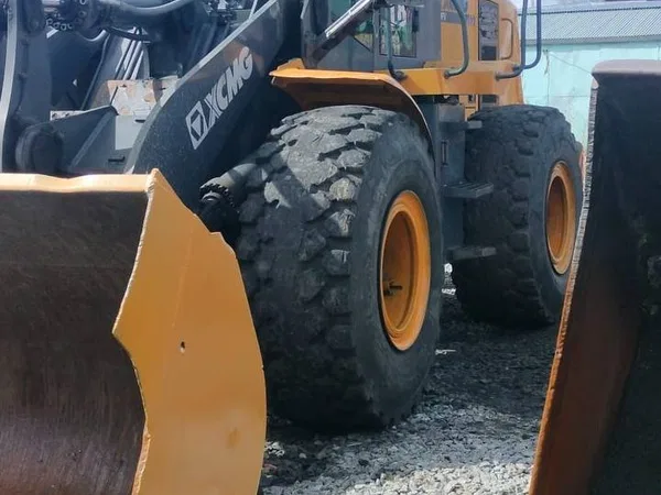 Фронтальный погрузчик XCMG ZL50FV