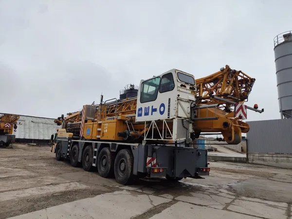 Башенный кран Liebherr МК 100