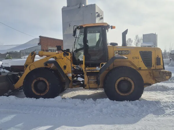 Фронтальный погрузчик JCB 456