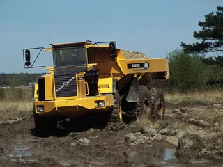 Самосвал с шарнирно-сочлененной рамой Volvo A35C