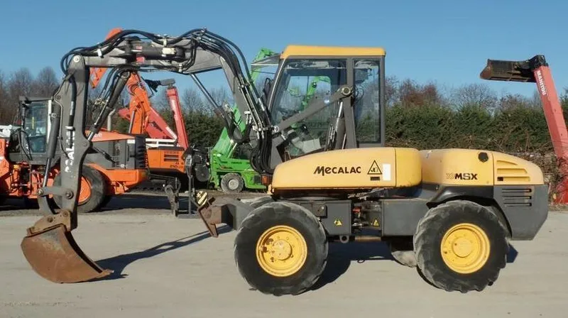 Колесный экскаватор Mecalac 10MSX