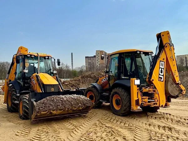Экскаватор-погрузчик JCB 3CX