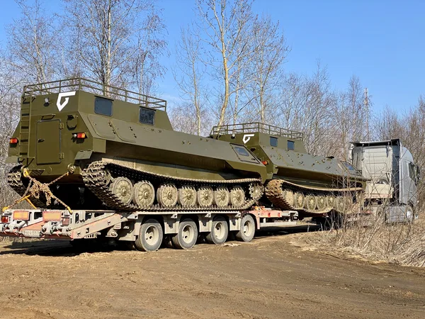 Гусеничный вездеход                                                         ГАЗ                                                     73