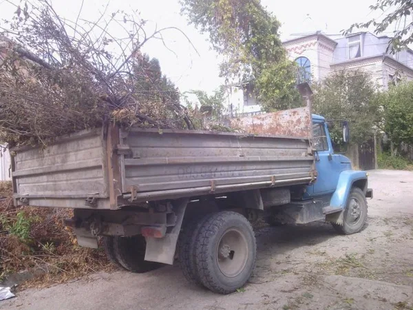 Вывоз мусора газ самосвал