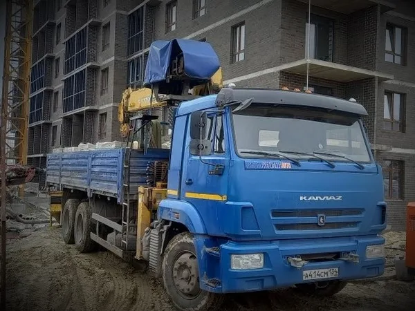 Бортовой грузовик с КМУ SOOSAN SCS736LII