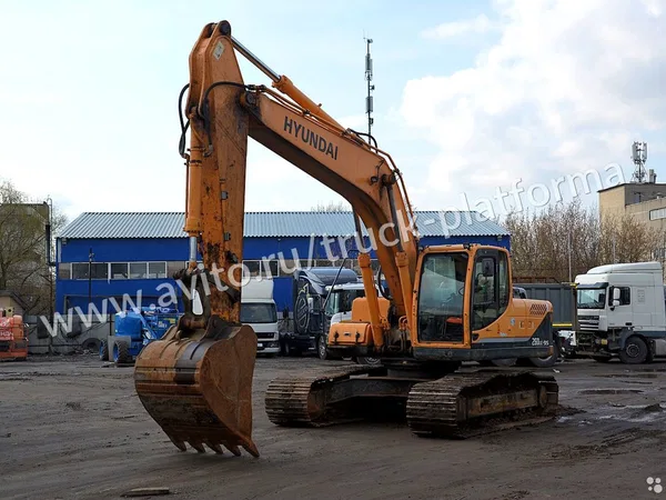 Гусеничный экскаватор Hyundai R260LC-9S