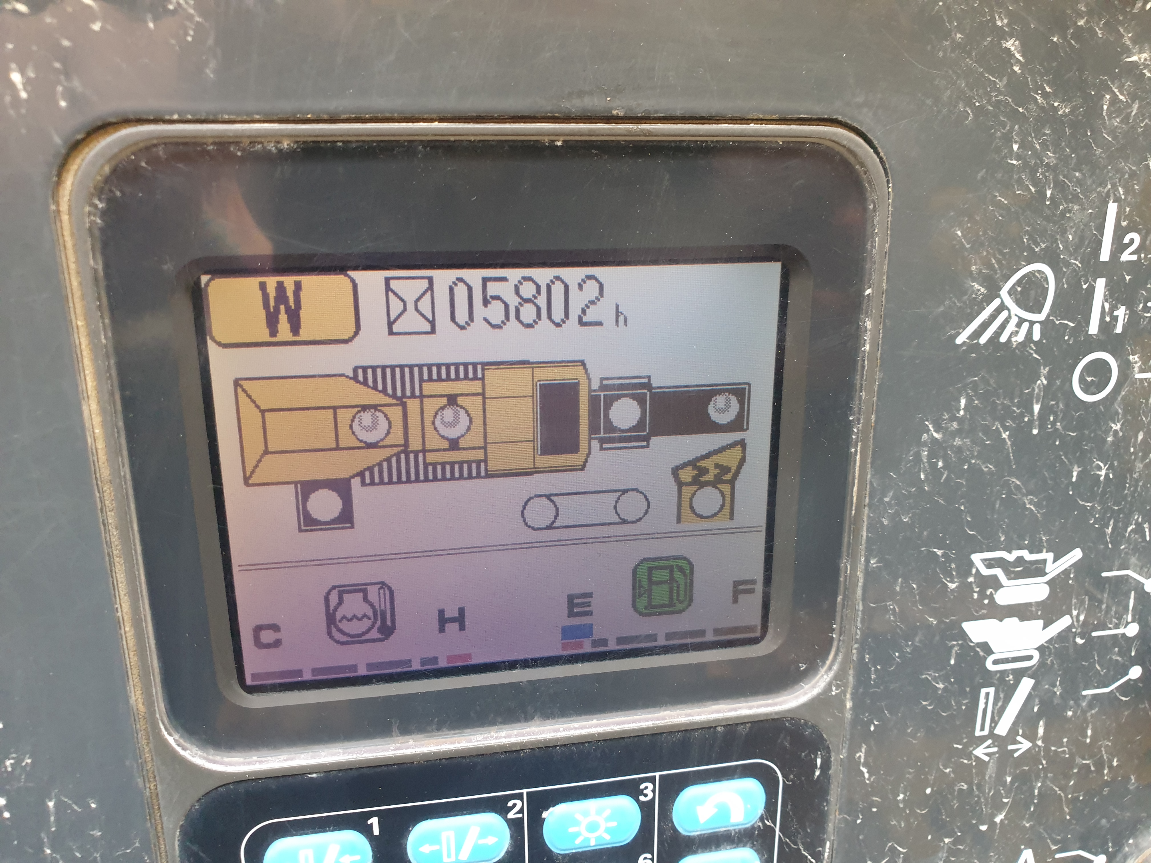 Щековая дробилка Komatsu BR380JG-1E0