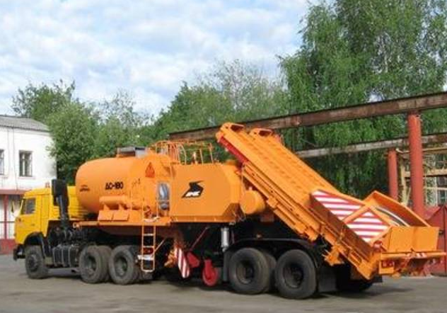 Битумощебнераспределитель Кургандомаш ДС-180