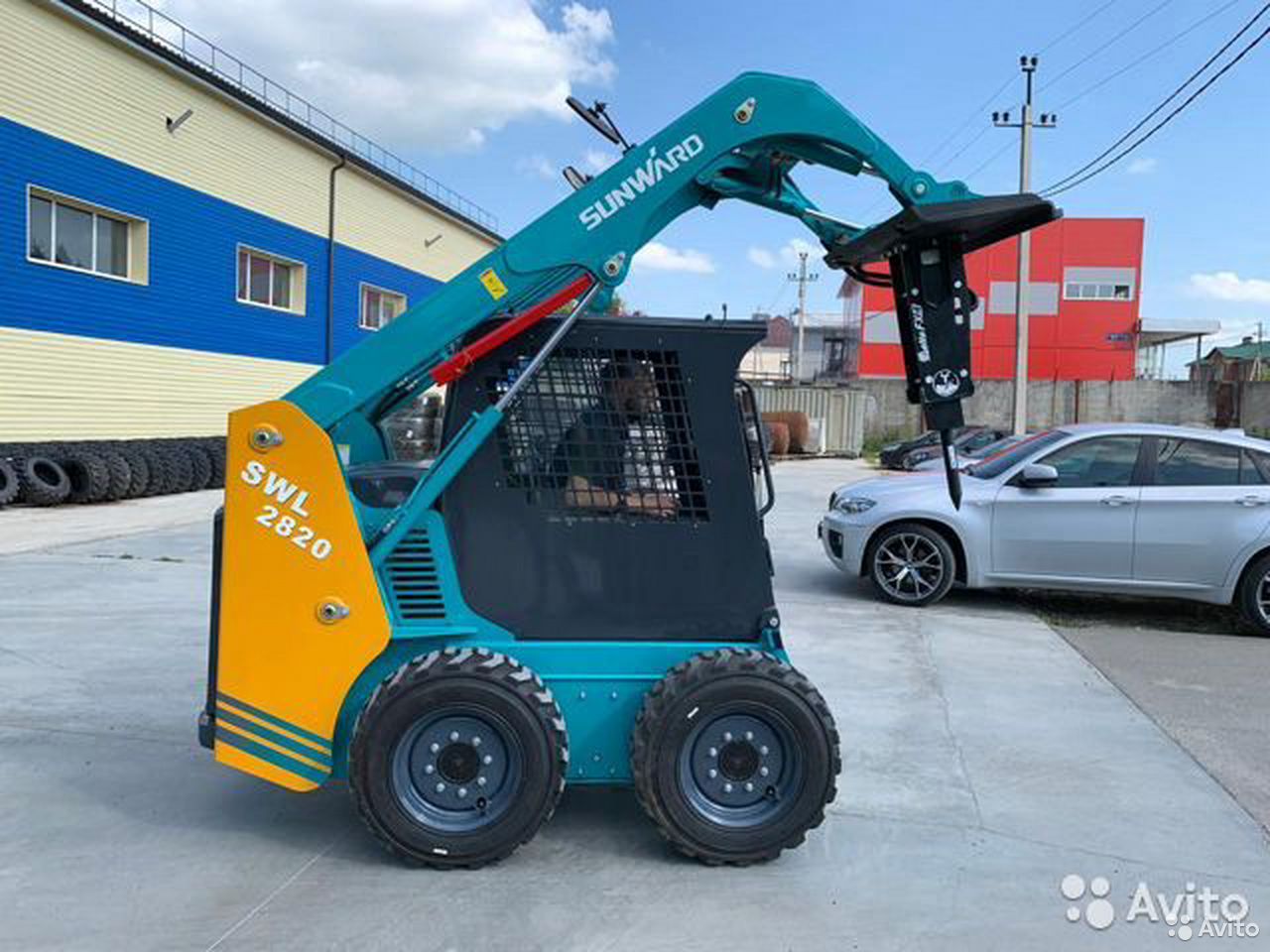 Мини-погрузчик SunWard SWL2820