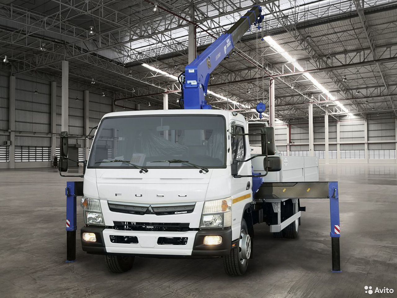 Бортовой грузовик с КМУ Fuso Canter TF с КМУ Tadano