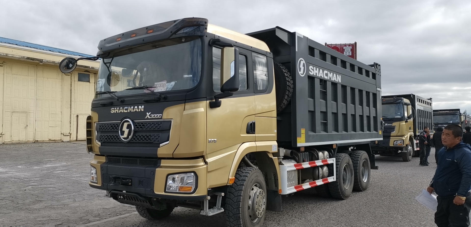 Самосвал SHACMAN (Shaanxi) X3000
