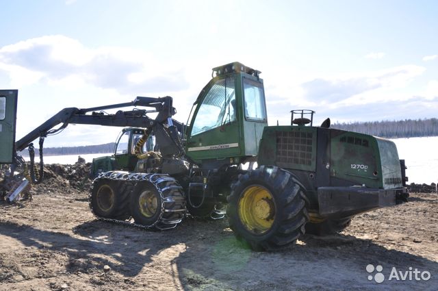 Колесный харвестер John Deere 1270D