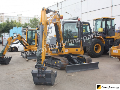 Мини-экскаватор XCMG XE55DA