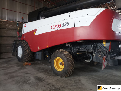 Зерноуборочный комбайн Ростсельмаш ACROS 595